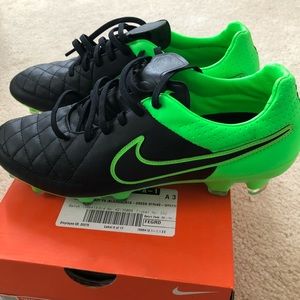 Nike Tiempo Legacy FG Soccer Cleats-Men’s